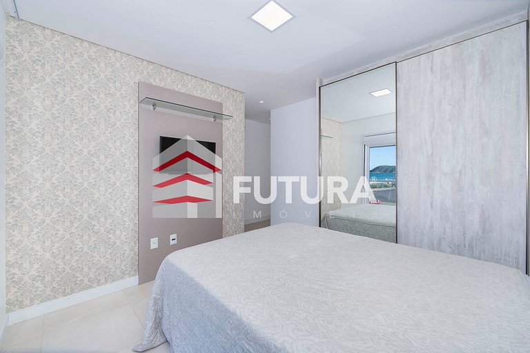Apartamento 03 dormitórios na praia de Mariscal - LA007EF