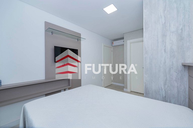 Apartamento 03 dormitórios na praia de Mariscal - LA007EF