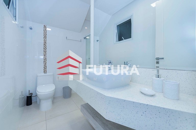 Apartamento 03 dormitórios na praia de Mariscal - LA007EF