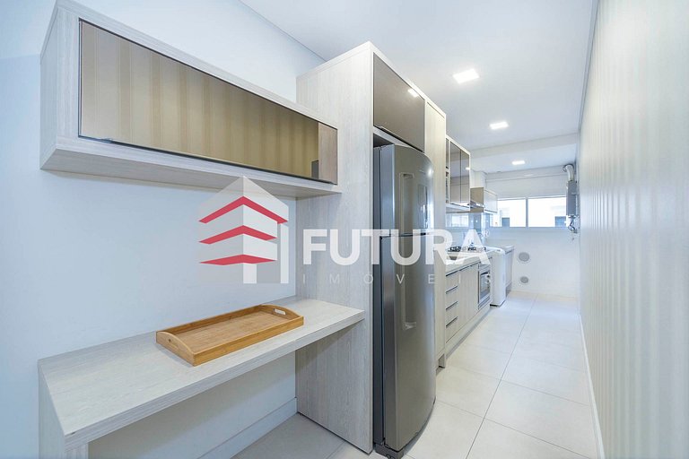 Apartamento 03 dormitórios na praia de Mariscal - LA007EF
