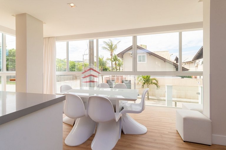 APARTAMENTO COM 02 SUÍTES BEIRA MAR - LA001EF