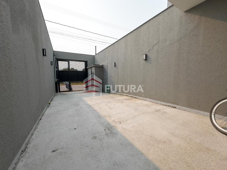 SOBRADO TRIPLEX COM JACUZZI