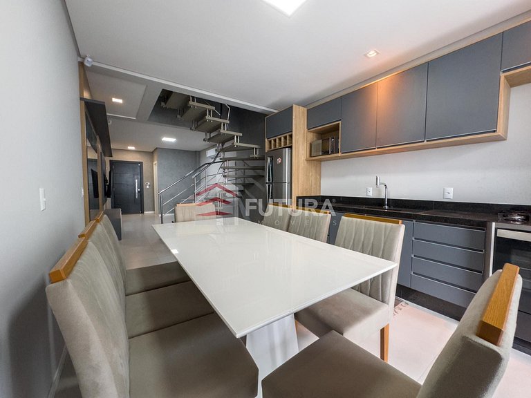 SOBRADO TRIPLEX COM JACUZZI