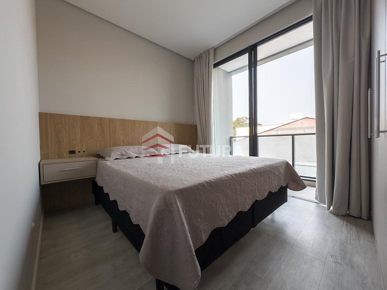 SOBRADO TRIPLEX COM JACUZZI