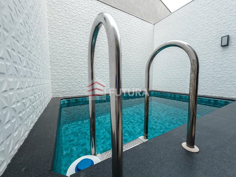 SOBRADO TRIPLEX COM JACUZZI