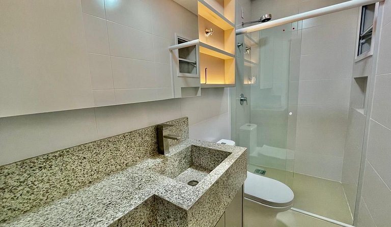 Apartamento com 02 dormitórios - LA210F