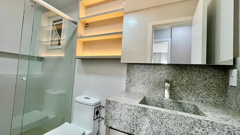 Apartamento com 02 dormitórios - LA210F