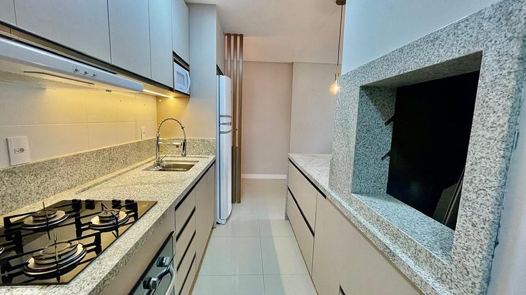 Apartamento com 02 dormitórios - LA210F