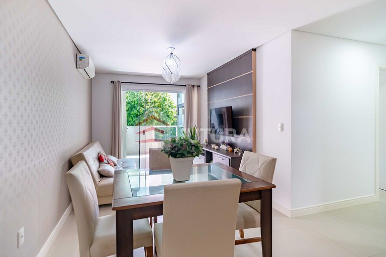 Apartamento com 02 dormitórios - LA046EF