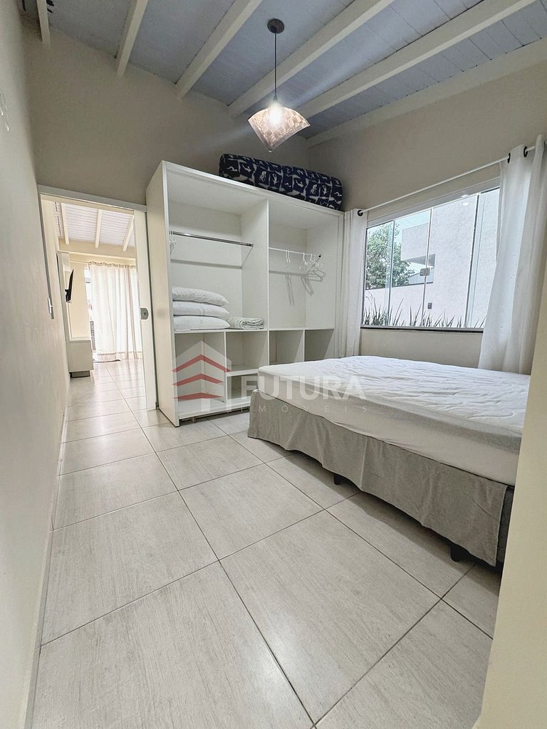 Apartamento de 01 dormitório em Canto Grande - LA050EF