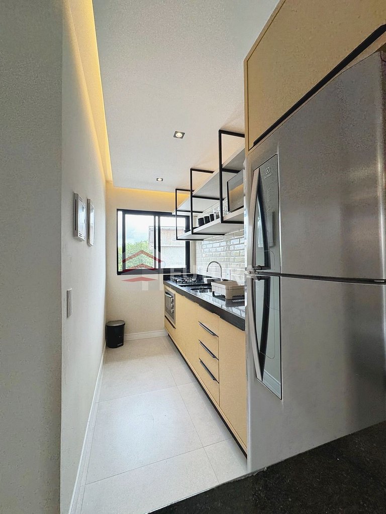 Apartamento de 01 dormitório em Canto Grande - LA054EF